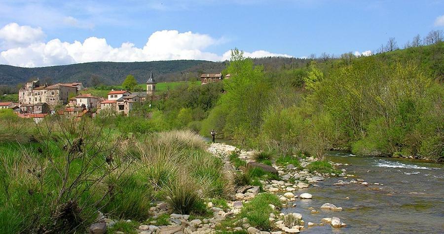Chateau De Latour Sur Sorgue Marnhagues-et-Latour Zewnętrze zdjęcie